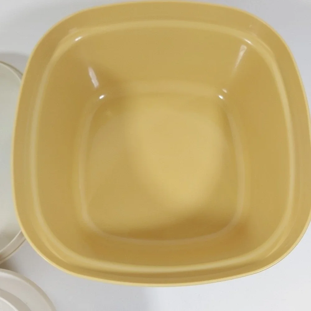 Tupperware Steam & Store 888-10 w/ Lid‎ & 889-10 Harvest Gold